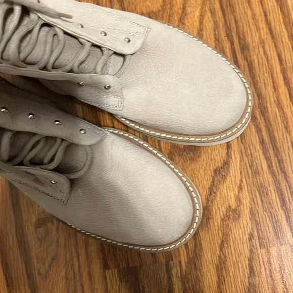 NEW Paul Green Joan Beige Lace-Up Bootie NUBUCK size 3.5 or 6 US